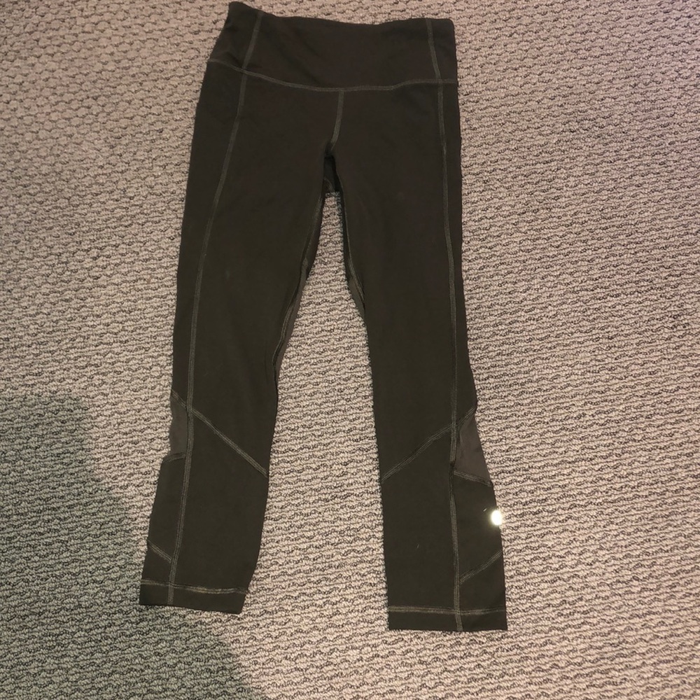 Lululemon green yoga pants